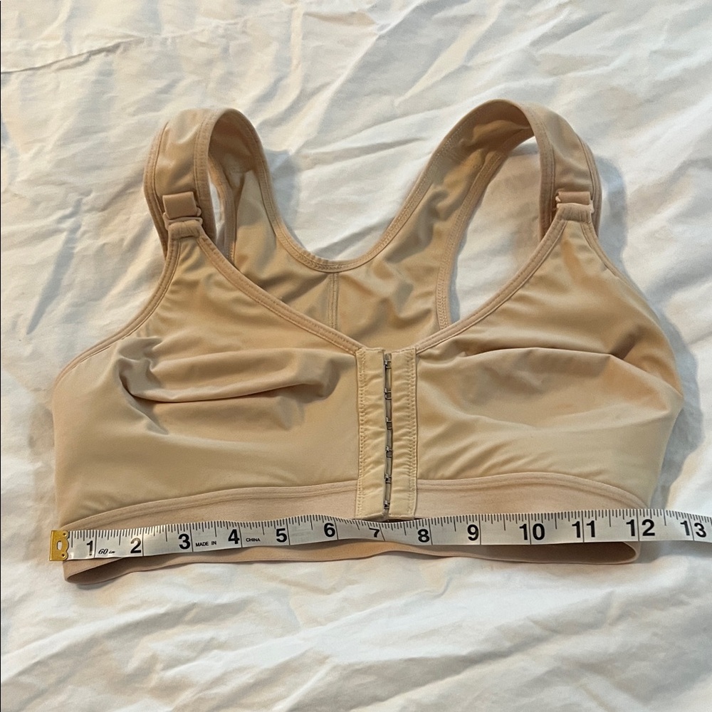 Amazon Women's Beige post surgical/Sports Bra Size medium - Picture 6 of 10